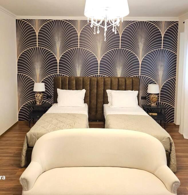 Novi'S Luxury Apartment 2 Gjirokastra Kültér fotó