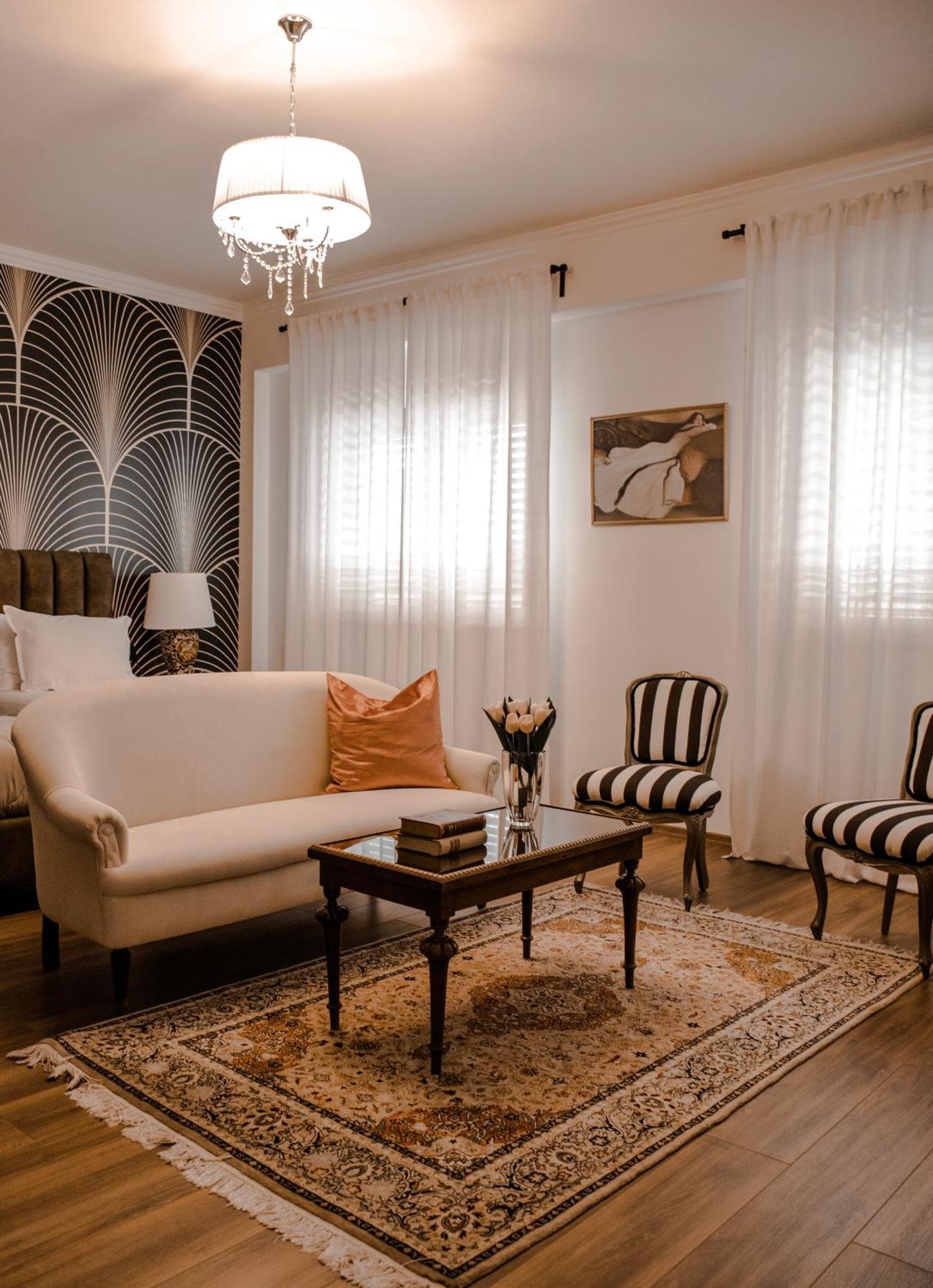 Novi'S Luxury Apartment 2 Gjirokastra Kültér fotó